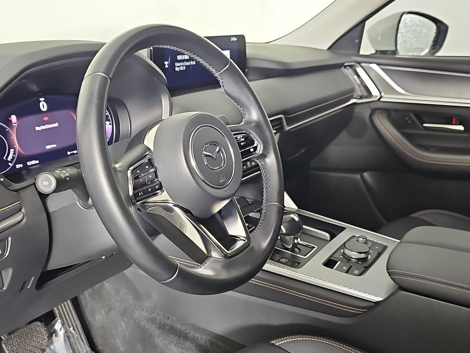 Used 2024 MAZDA CX-90 Plug-In Hybrid w/ Preferred AWD/4WD image 16