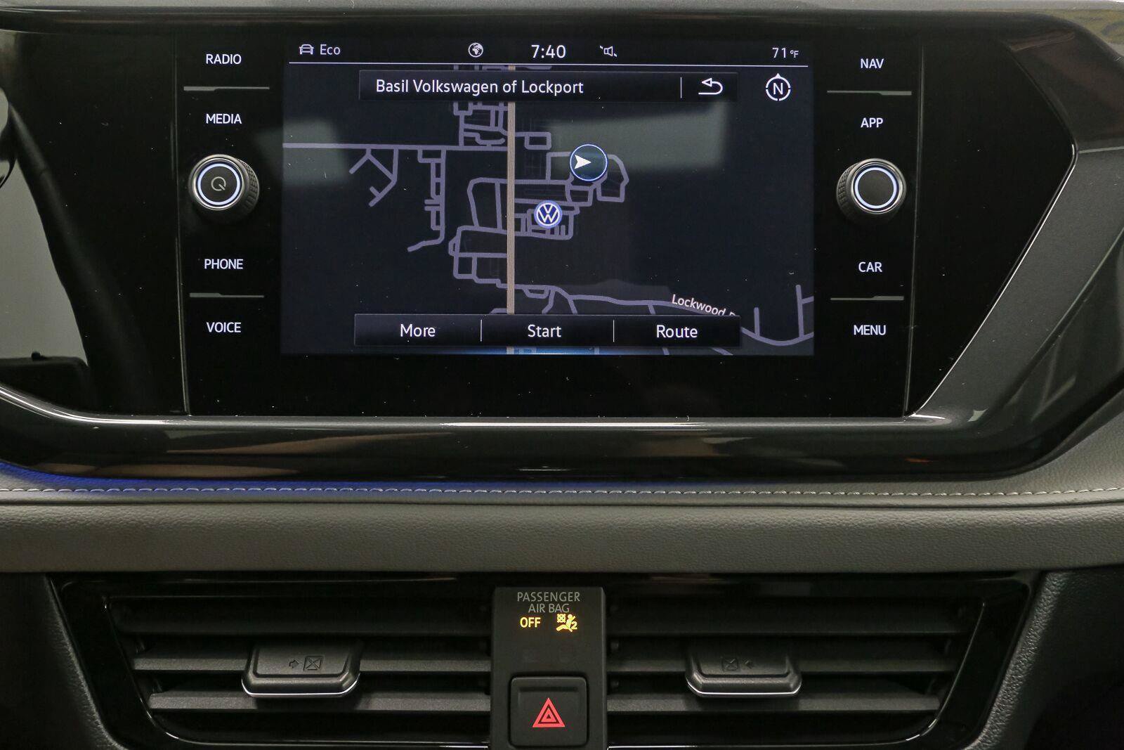 Certified 2024 Volkswagen Taos SEL AWD/4WD image 31