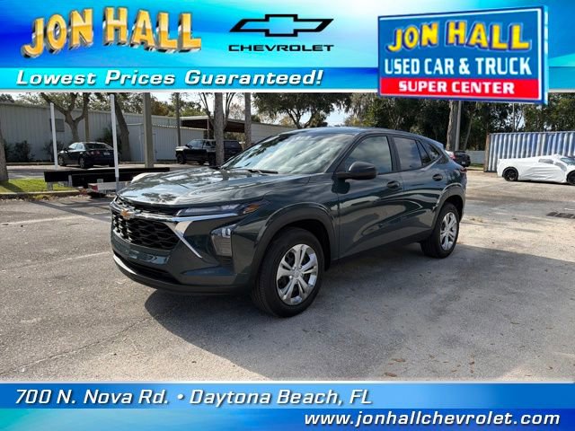 Used 2025 Chevrolet Trax LS w/ Driver Confidence Package image 1