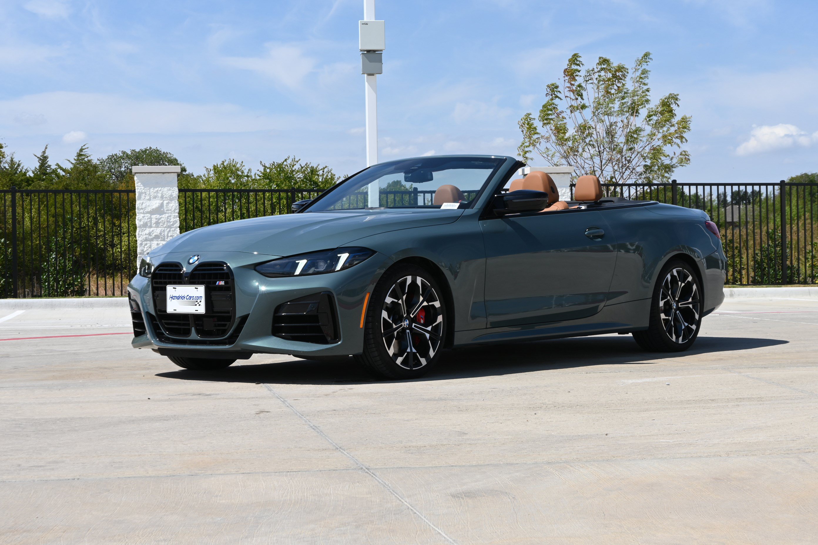 Used 2026 BMW M440i Convertible w/ Premium Package RWD image 5