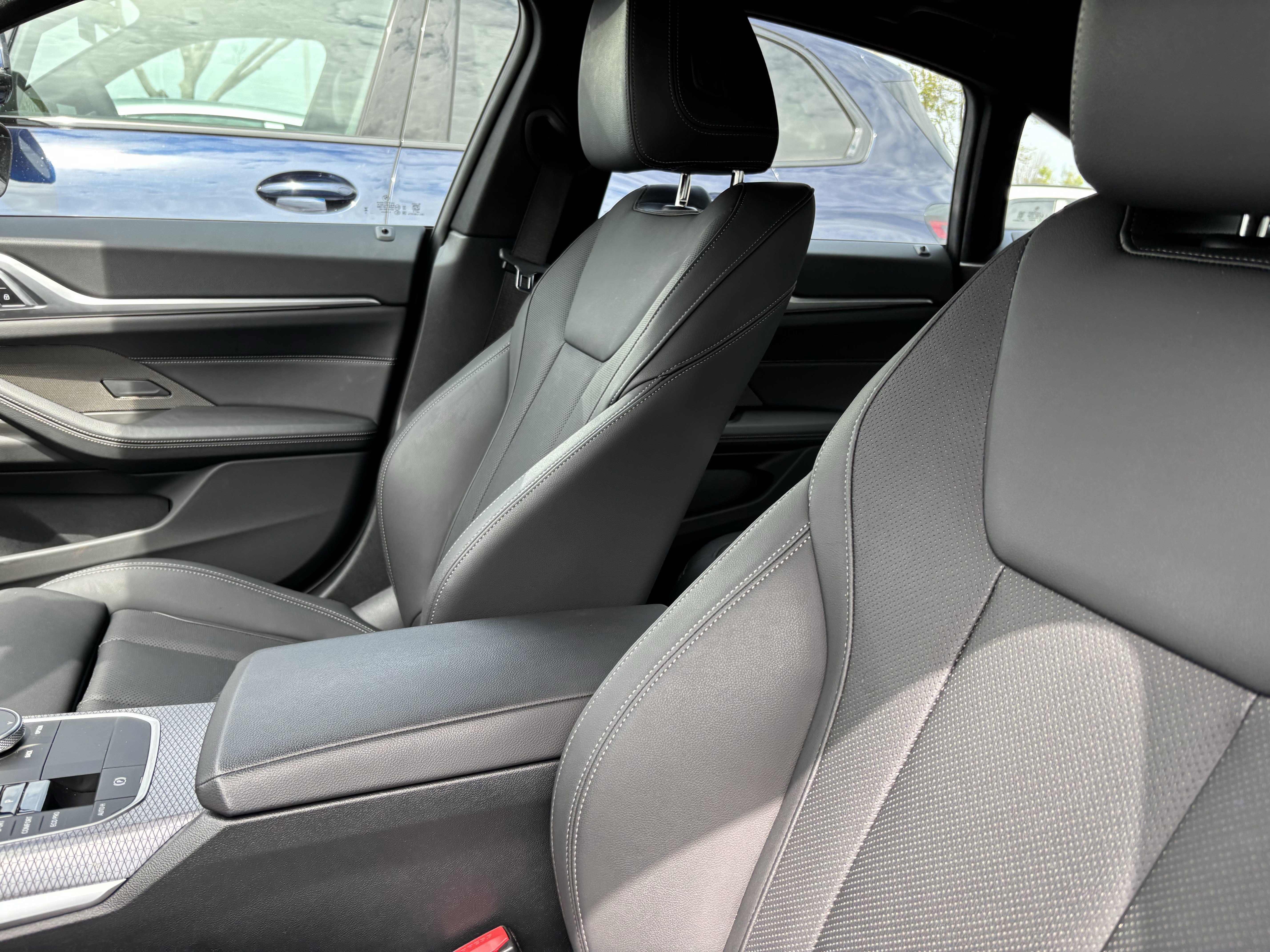 Used 2025 BMW 430i w/ Premium Package image 17