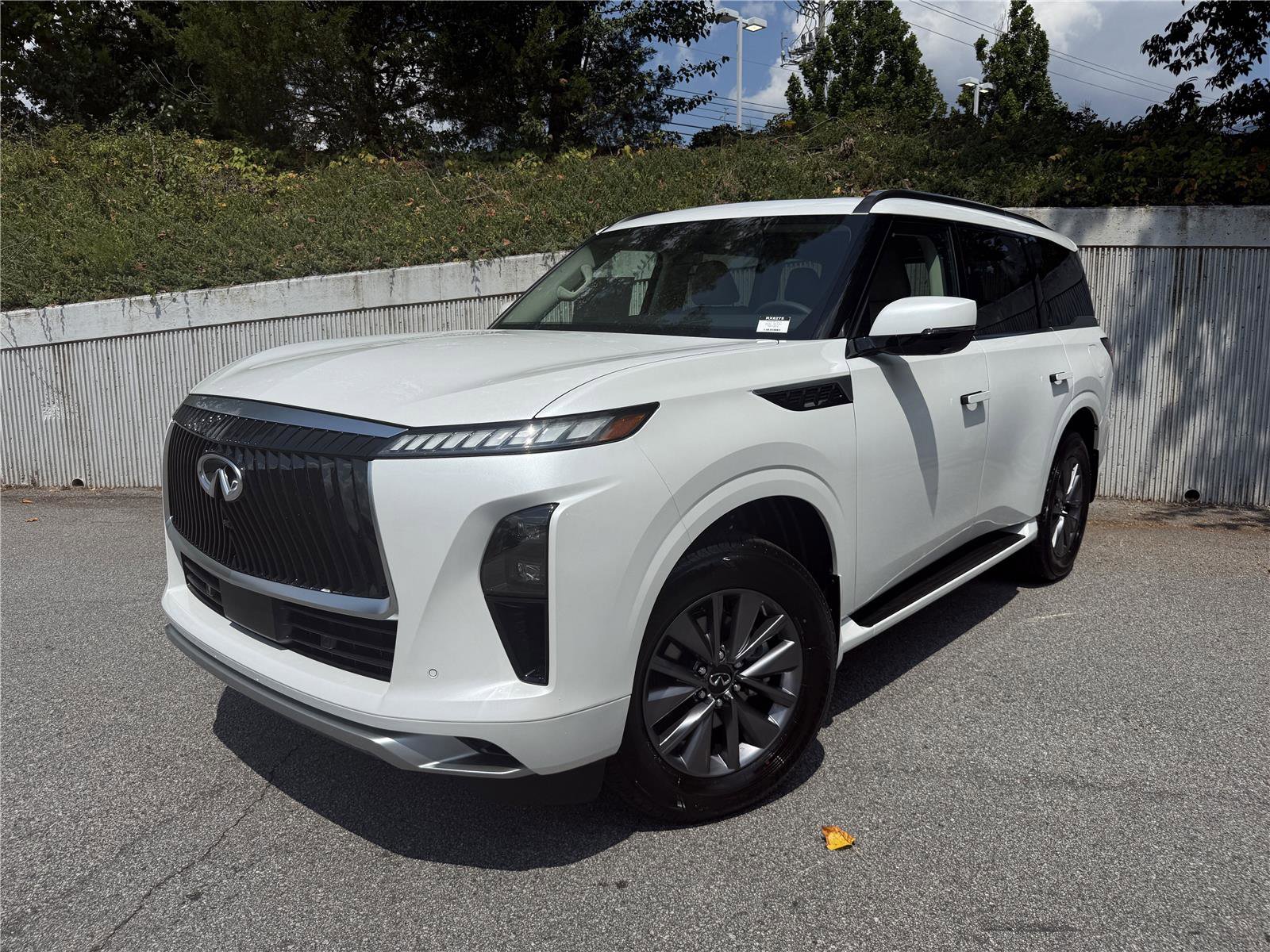 New 2026 INFINITI QX80 Pure image 2