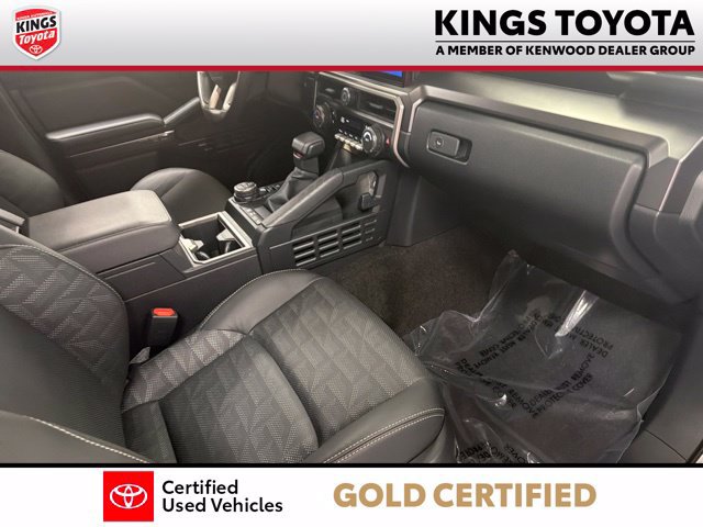 Certified 2025 Toyota 4Runner TRD Off-Road Premium AWD/4WD image 11