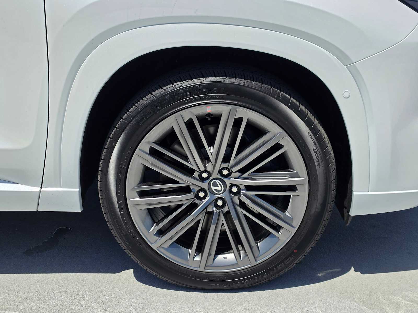 Certified 2026 Lexus TX 550h AWD Plug-In Hybrid image 10