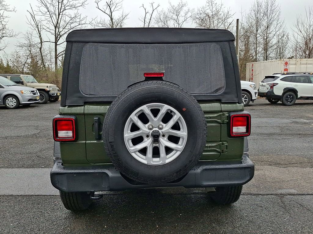 Used 2023 Jeep Wrangler Unlimited Sport AWD/4WD image 8