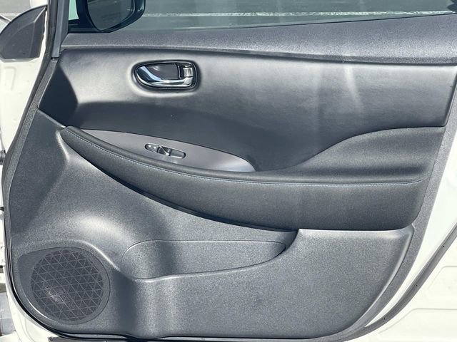 Used 2023 Nissan Leaf S image 35