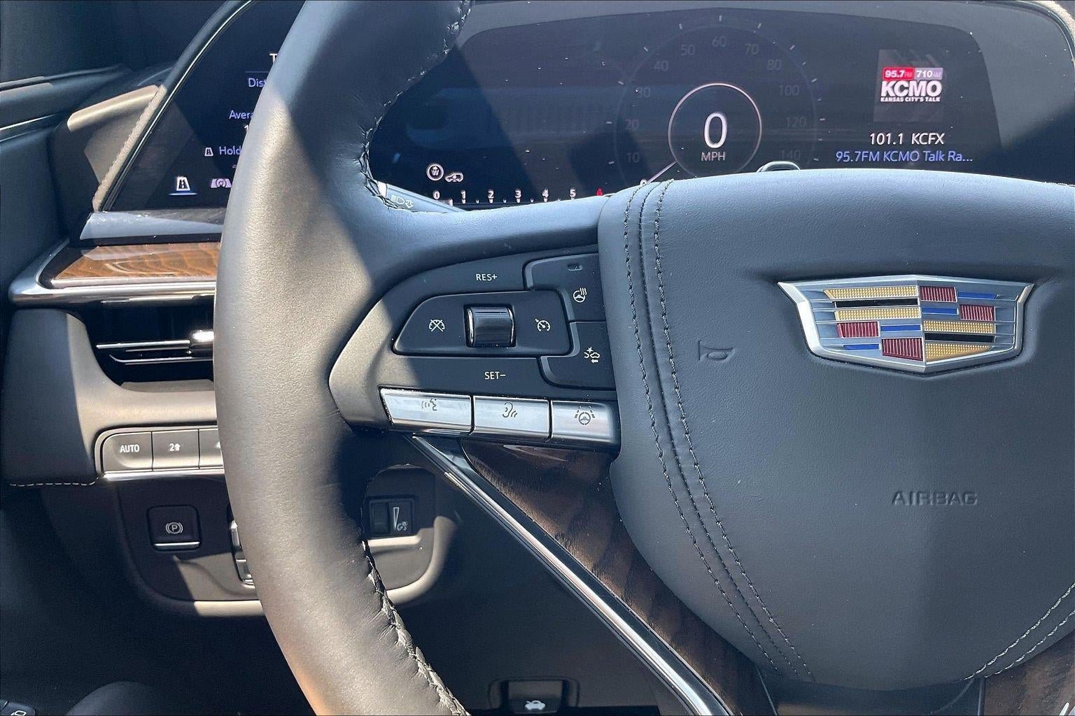 Used 2024 Cadillac Escalade Sport Platinum w/ LPO, ONYX Package AWD/4WD image 19