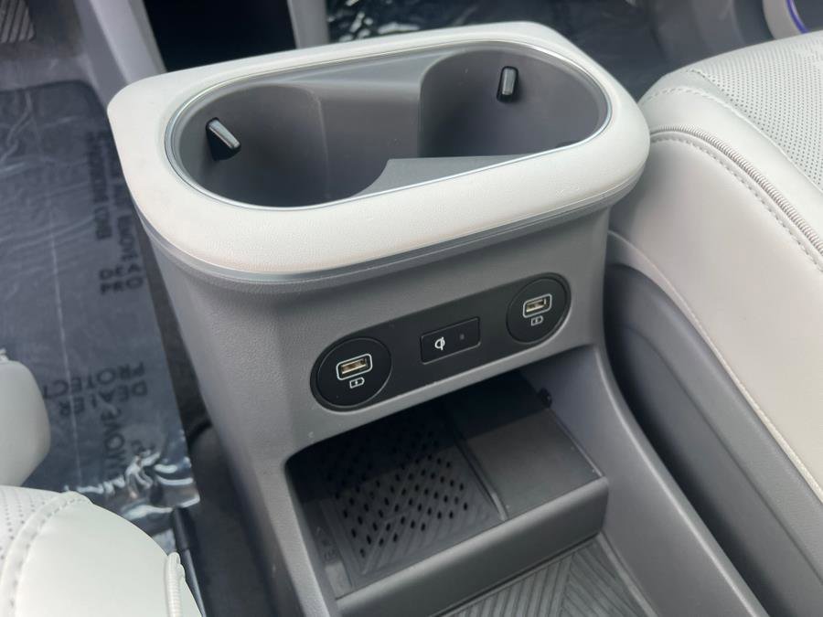 Used 2024 Hyundai Ioniq 5 Limited image 30