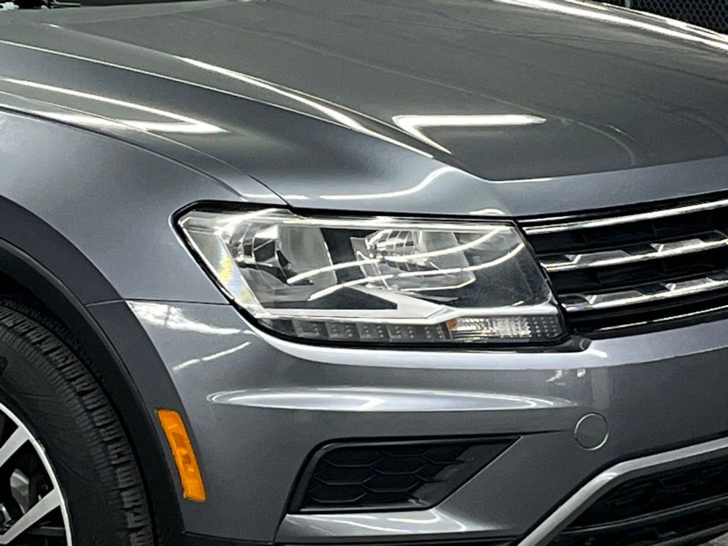 Used 2019 Volkswagen Tiguan SE w/ Panoramic Sunroof Package image 41