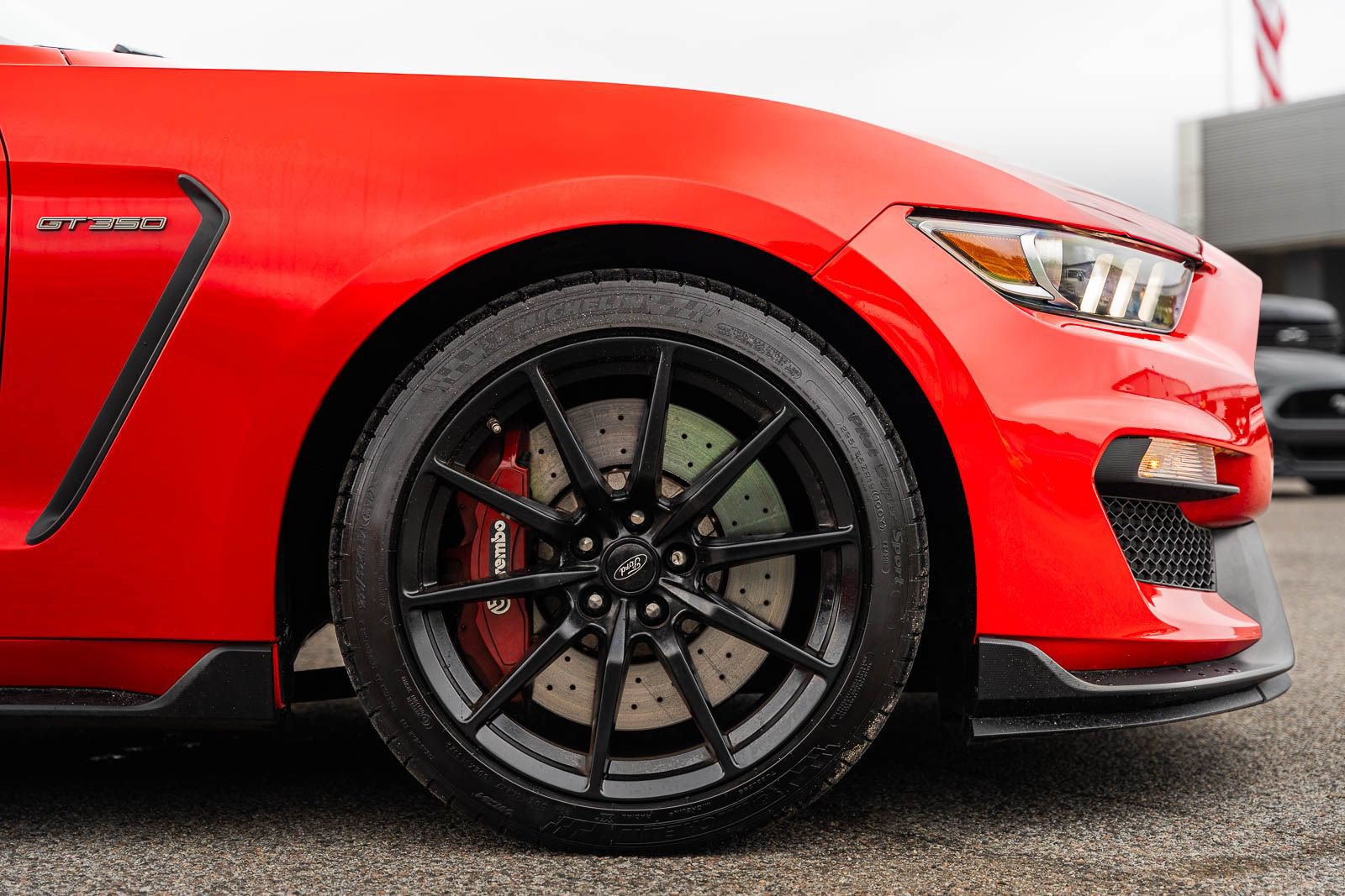 Used 2016 Ford Mustang Shelby GT350 w/ Technology Package RWD image 11
