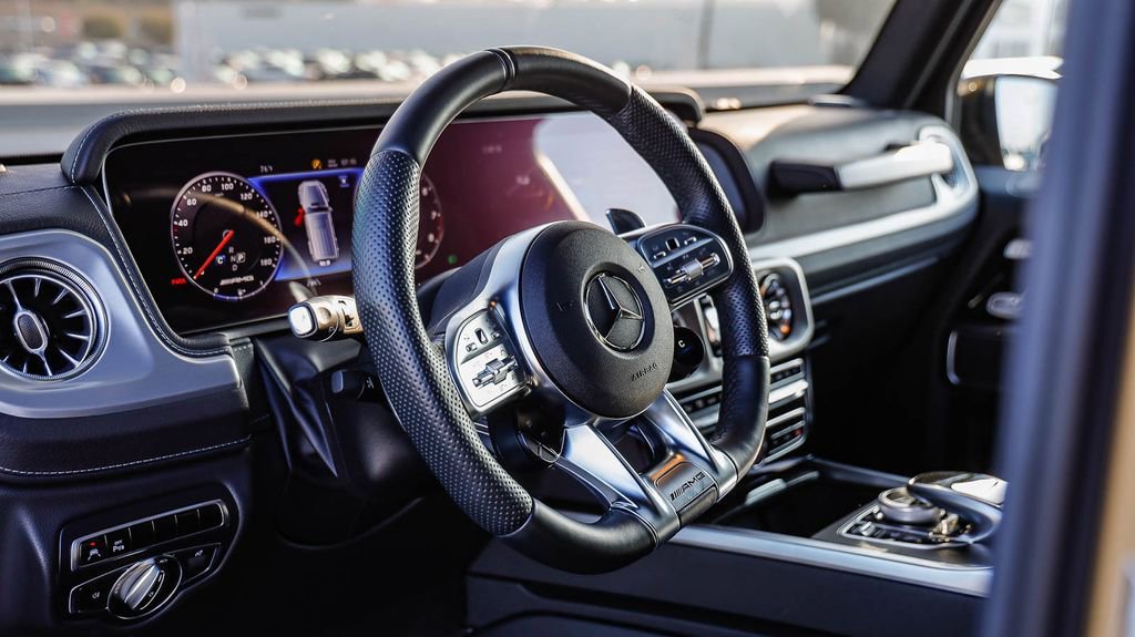 Used 2022 Mercedes-Benz G 63 AMG 4MATIC w/ AMG Night Package Plus image 24