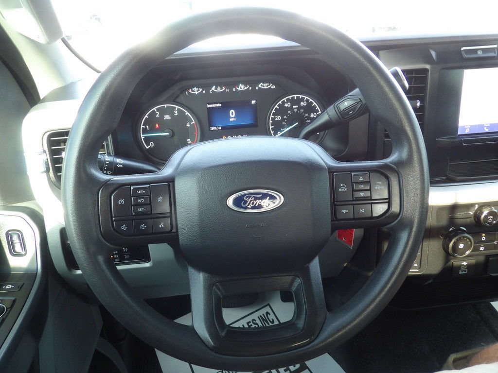 Used 2023 Ford F350 XLT AWD/4WD image 21
