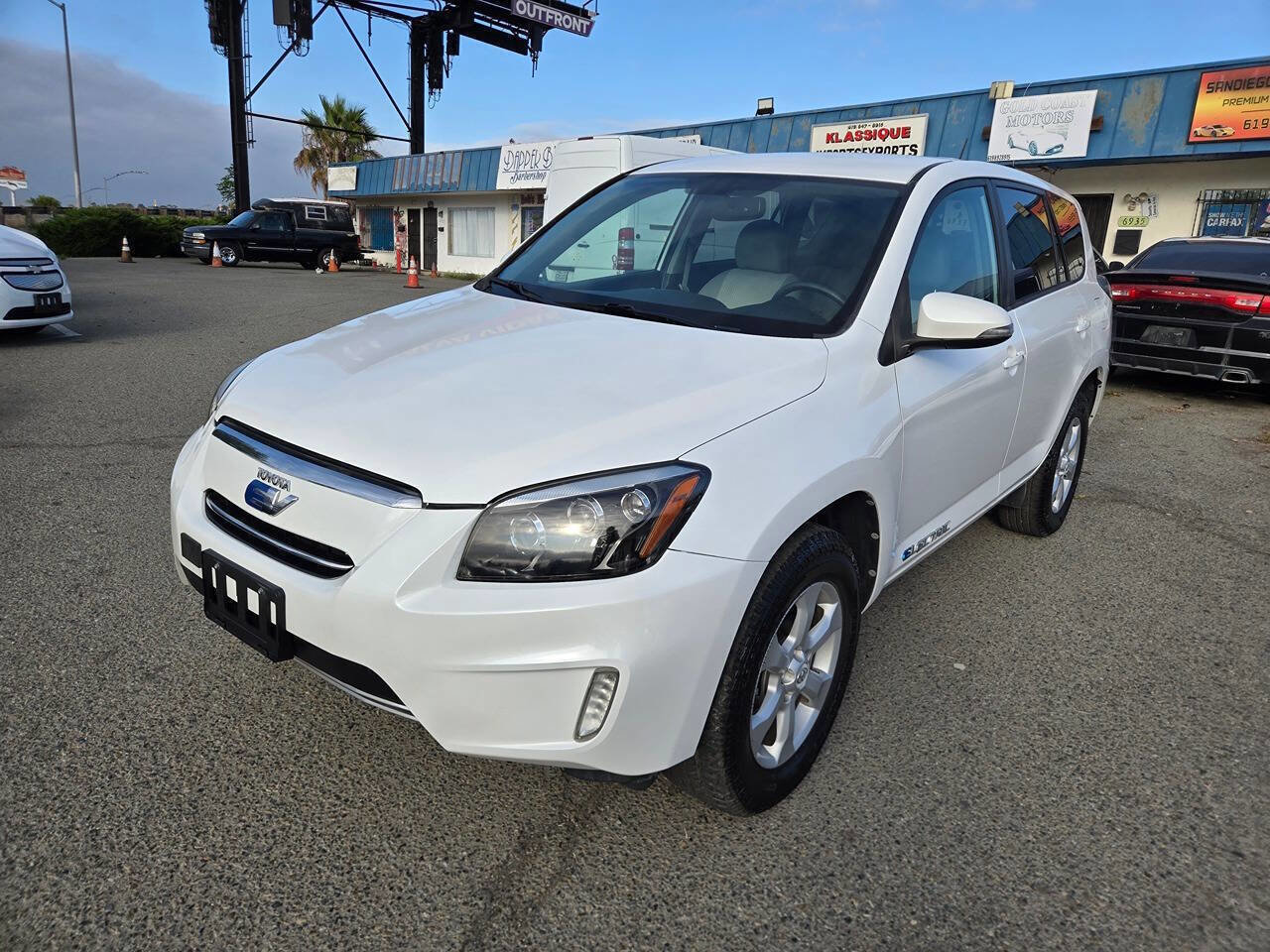 Used 2012 Toyota RAV4 EV image 7