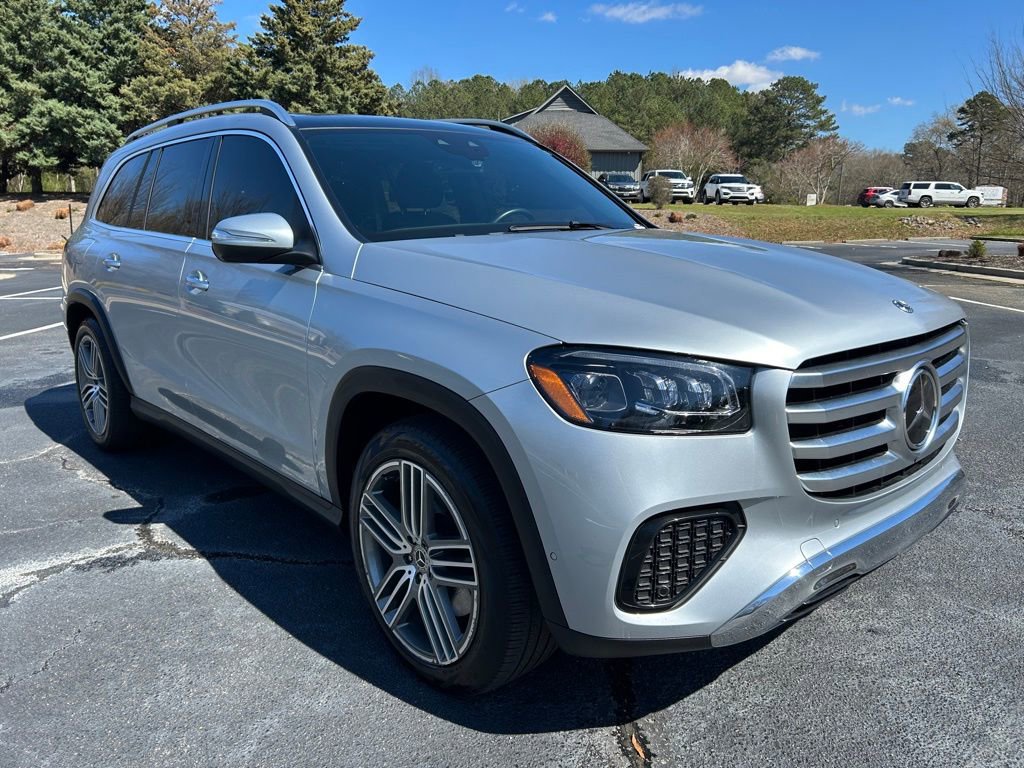 Used 2025 Mercedes-Benz GLS 450 4MATIC image 20