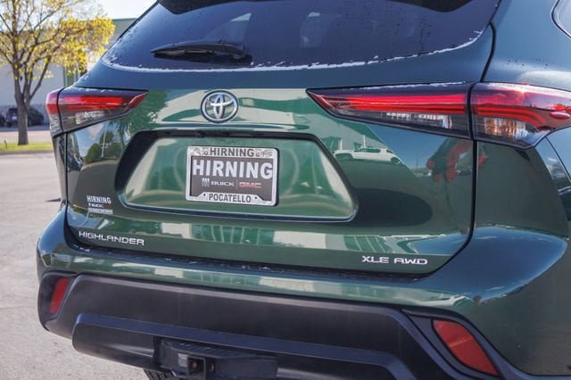 Used 2024 Toyota Highlander XLE AWD/4WD image 23