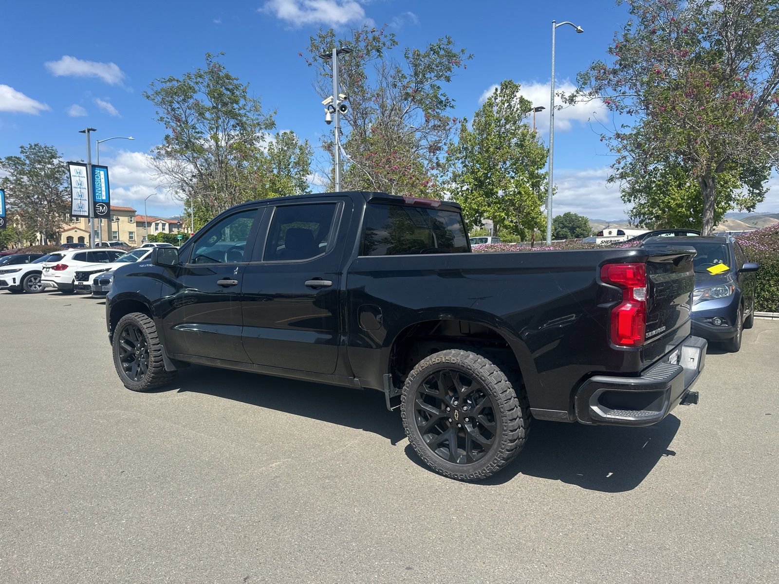 Used 2021 Chevrolet Silverado 1500 Custom image 4