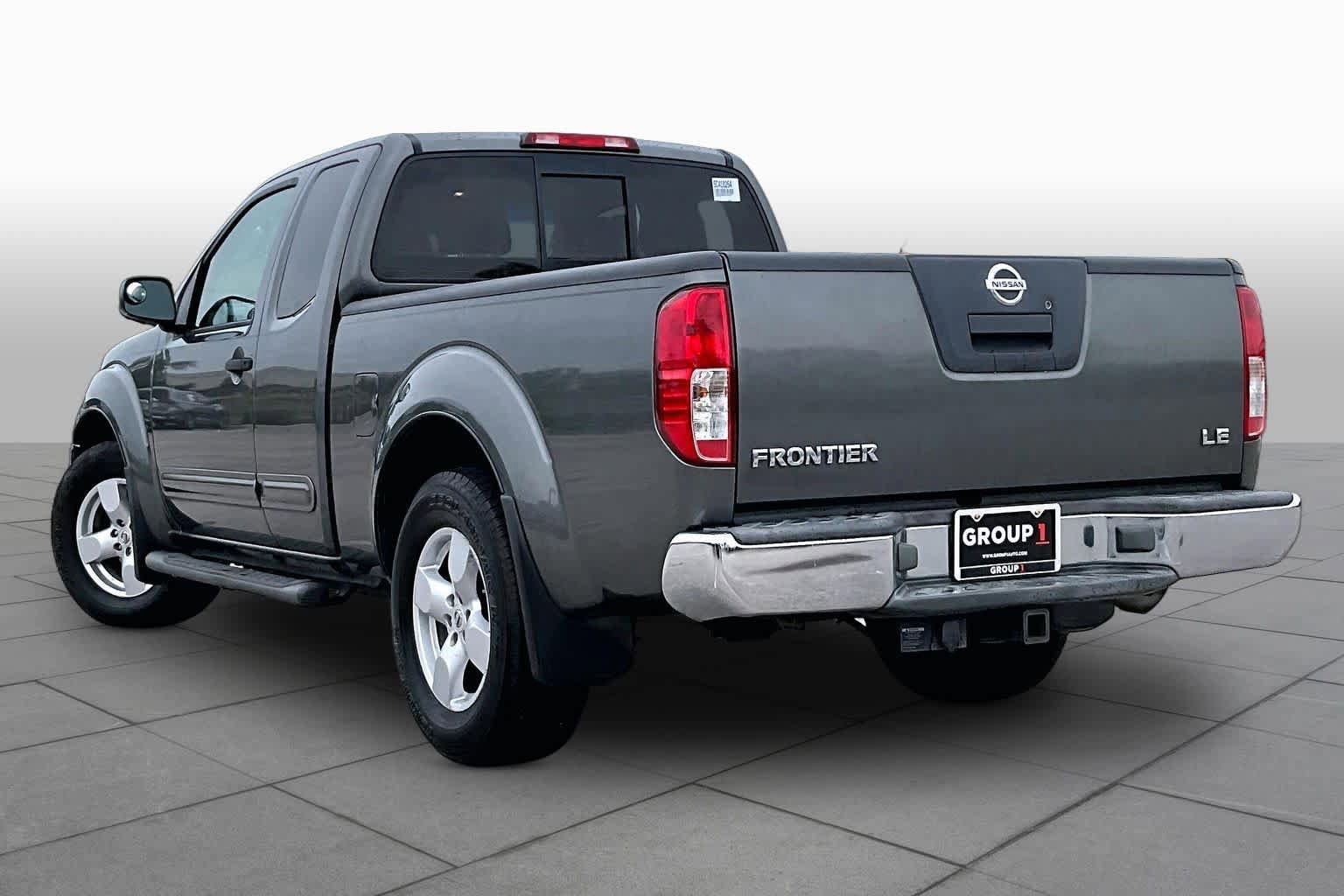 Used 2005 Nissan Frontier LE AWD/4WD image 11