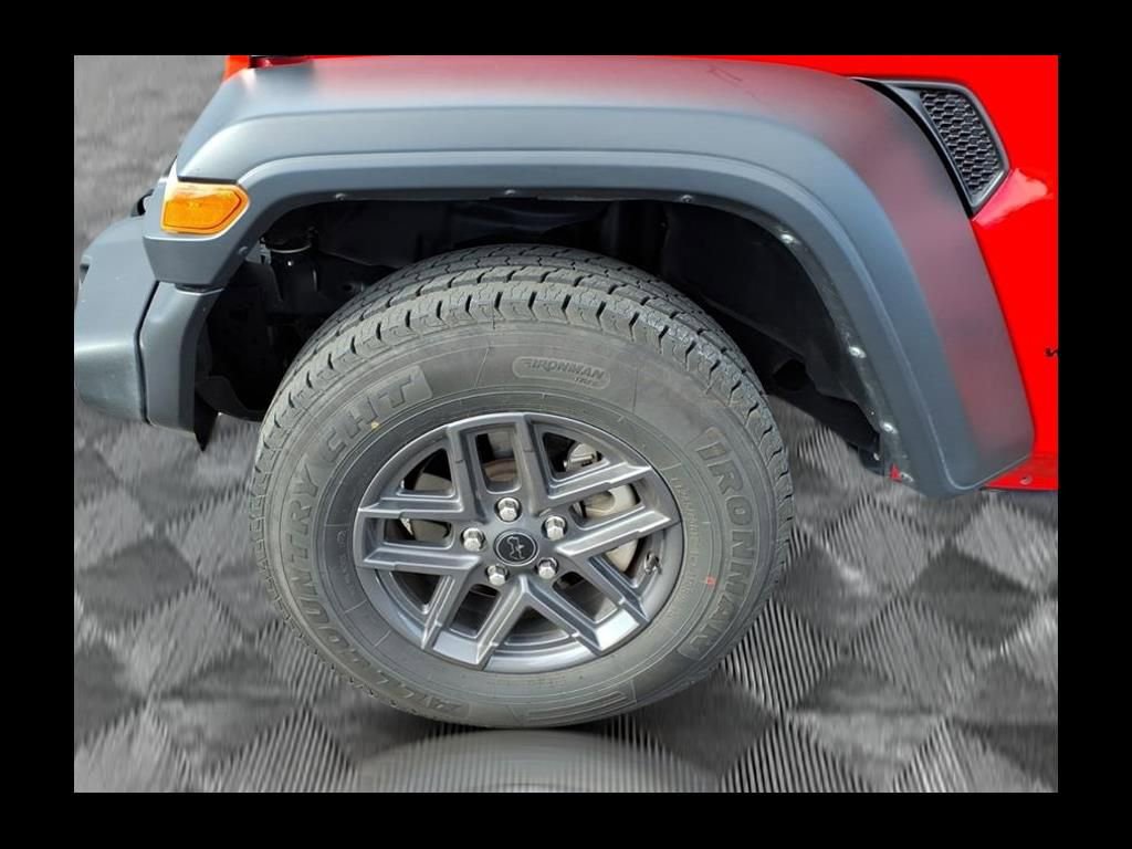 Used 2024 Jeep Wrangler Sport S image 10