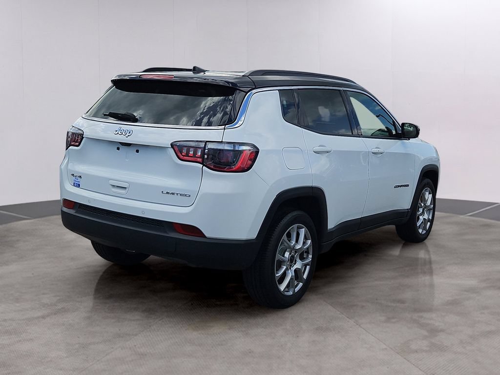 Used 2025 Jeep Compass Limited AWD/4WD image 4