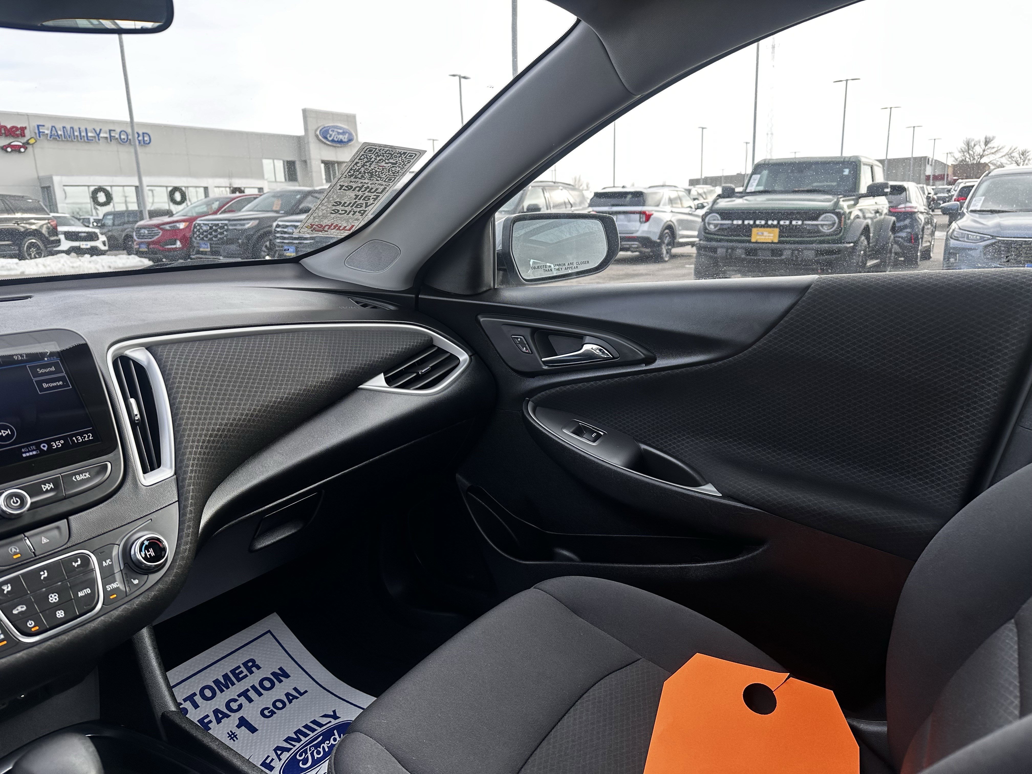 Used 2024 Chevrolet Malibu LT image 11