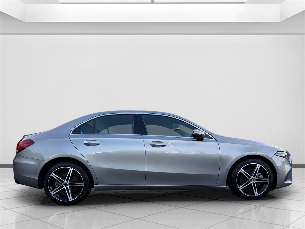 Used 2019 Mercedes-Benz A 220 4MATIC image 6