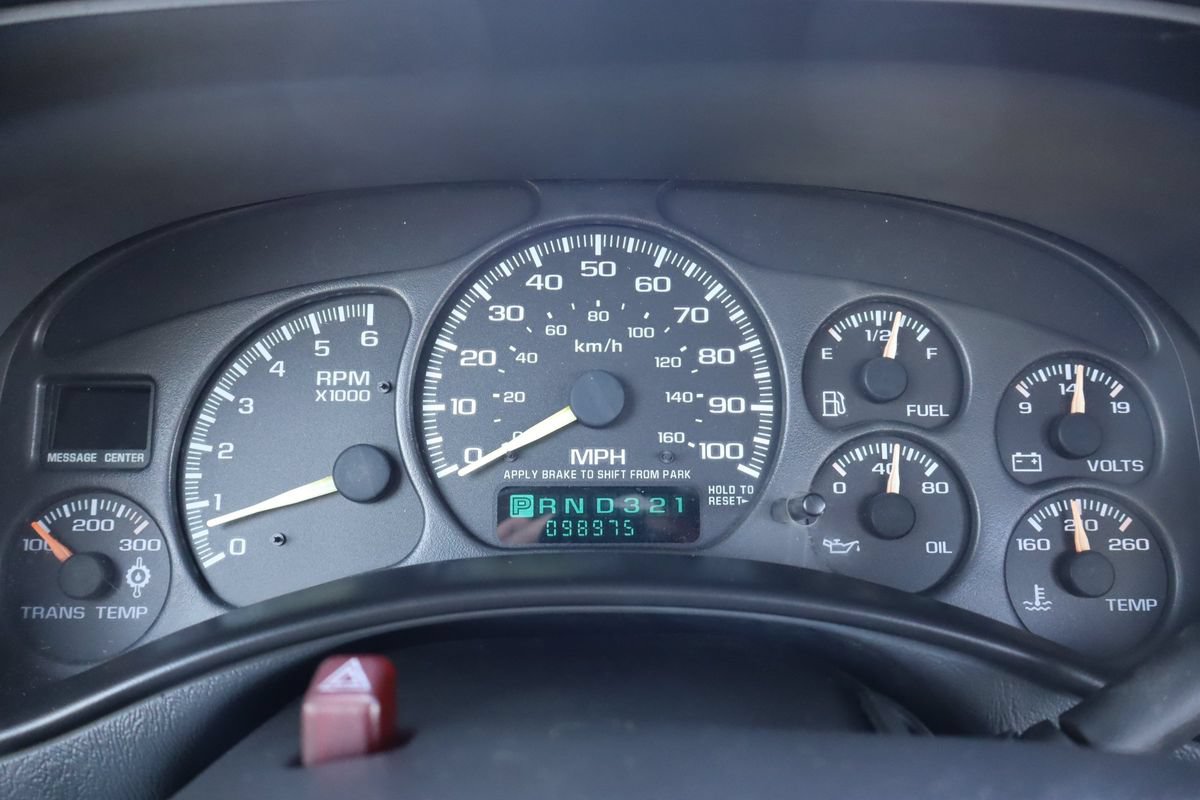 Used 1999 Chevrolet Silverado 2500 LS w/ Firm Ride Suspension Pkg AWD/4WD image 25