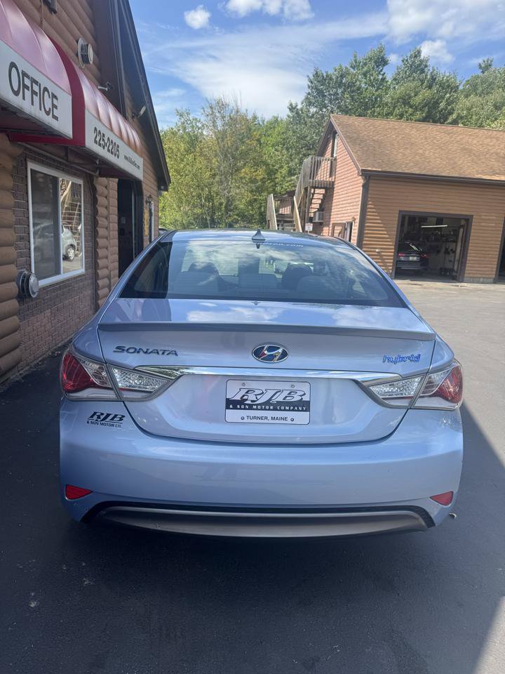 Used 2013 Hyundai Sonata Hybrid FWD image 4