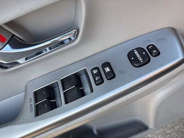 Used 2016 Toyota Prius V Three image 11