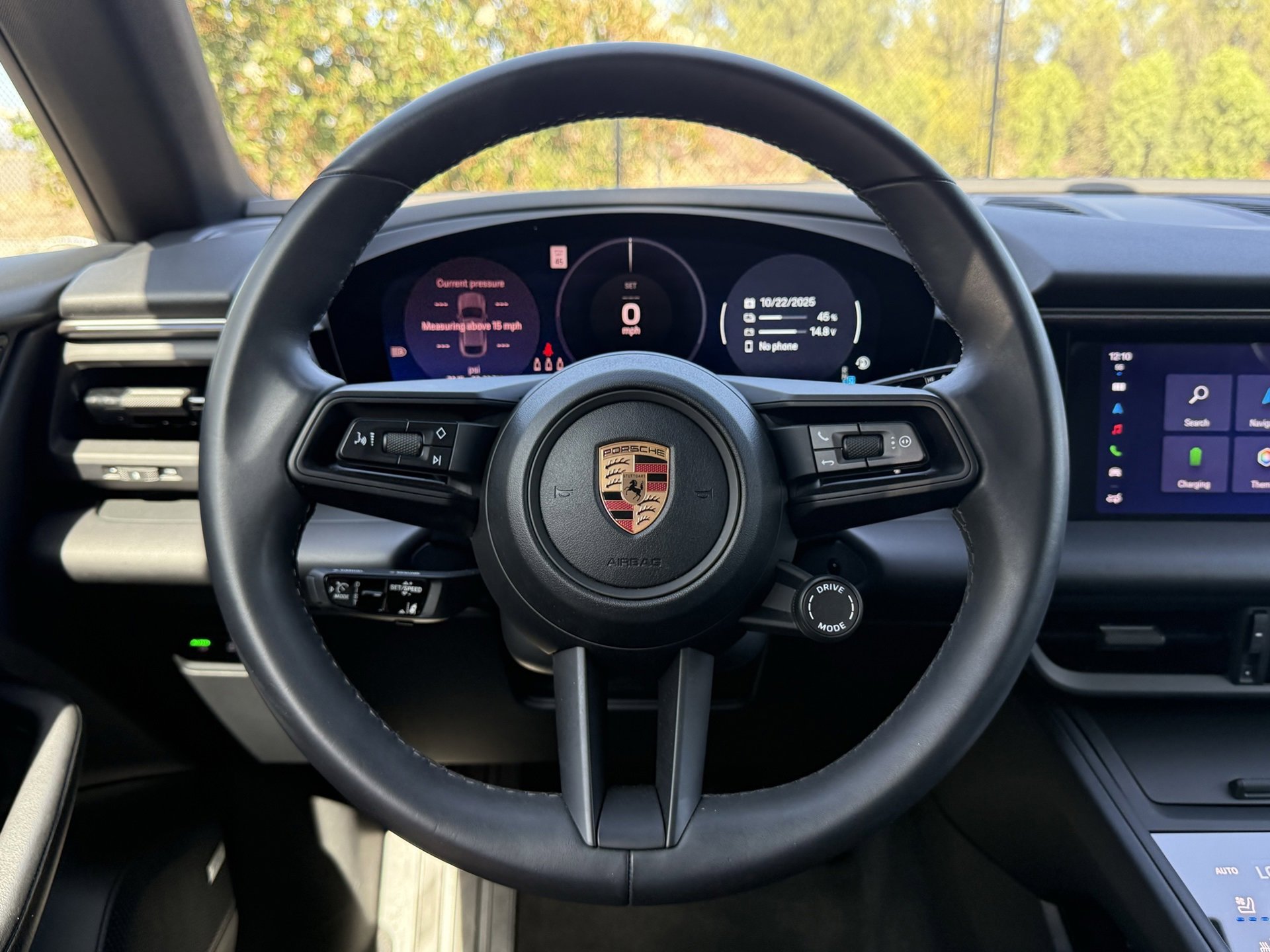 Used 2025 Porsche Macan Electric image 15