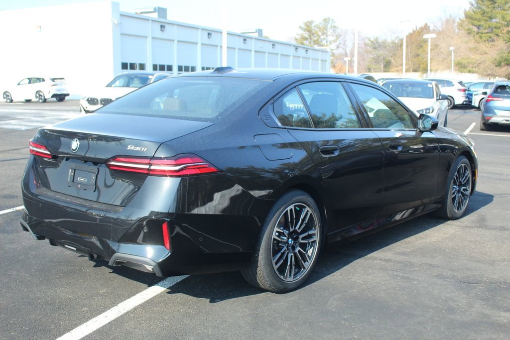 New 2026 BMW 530i xDrive w/ M Sport Package AWD/4WD image 10