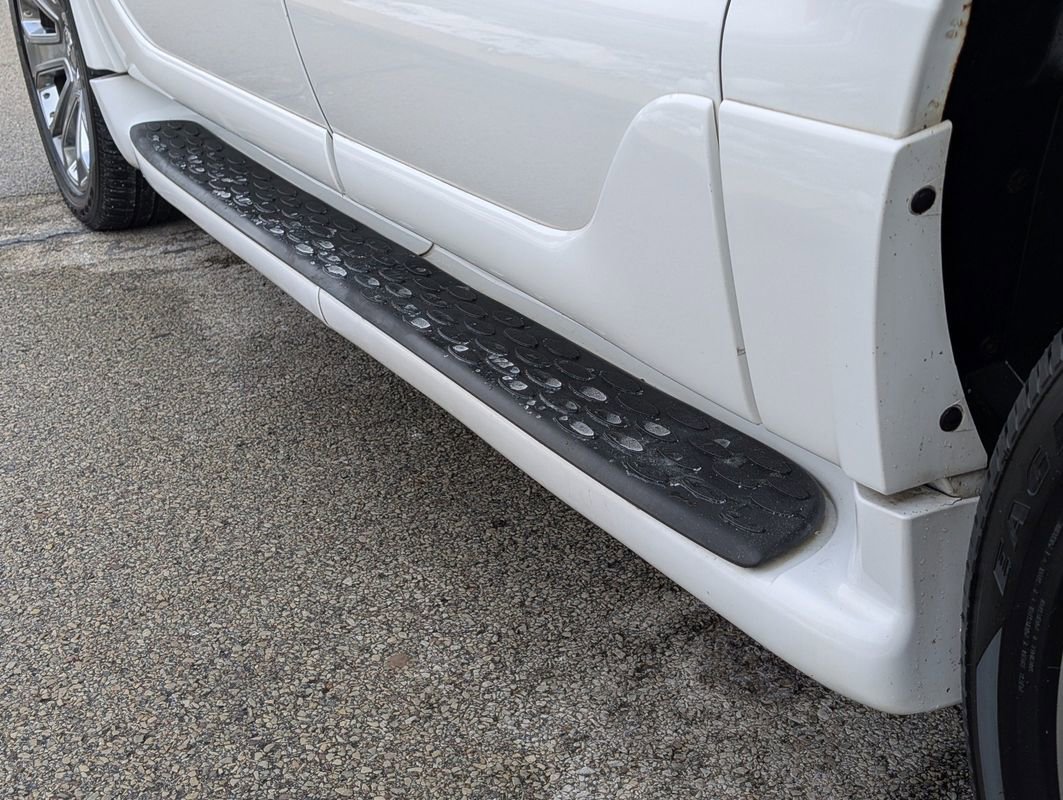 Used 2003 GMC Yukon XL Denali image 38