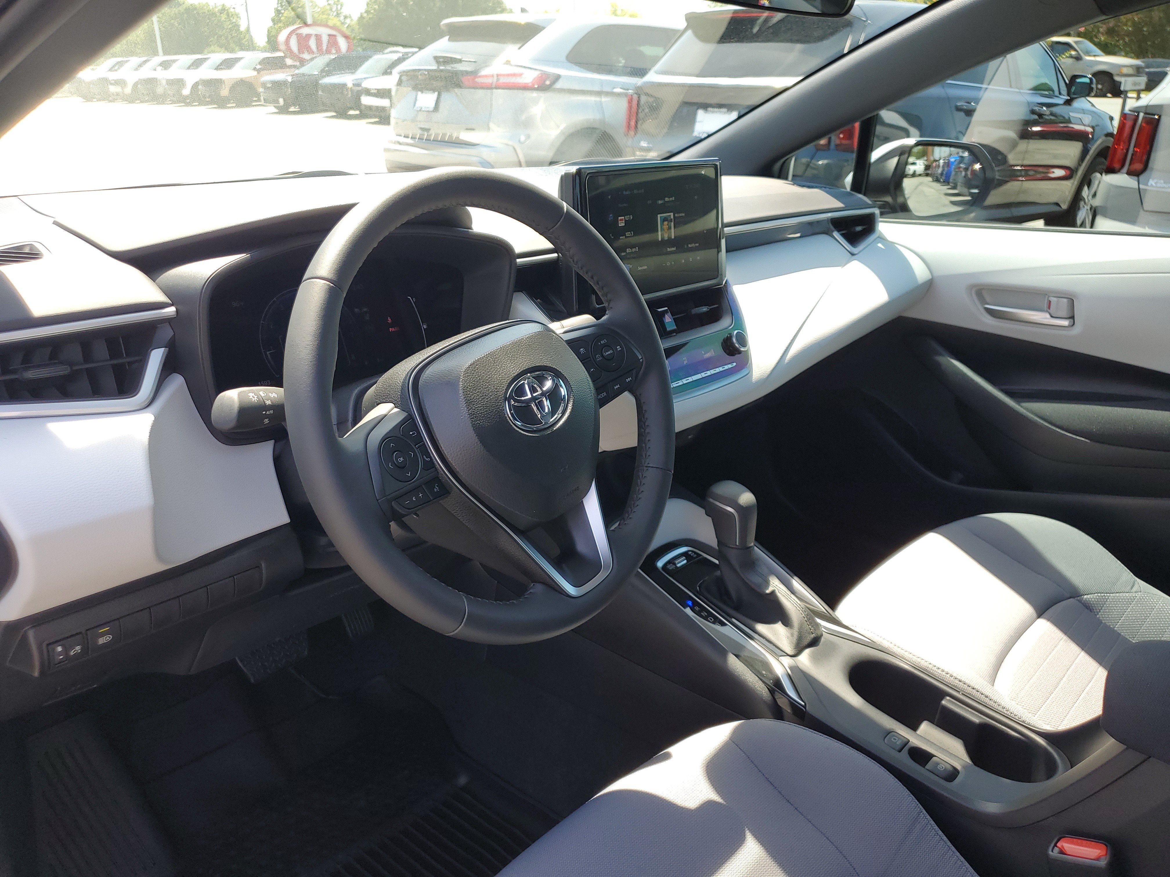 Used 2026 Toyota Corolla SE FWD image 18