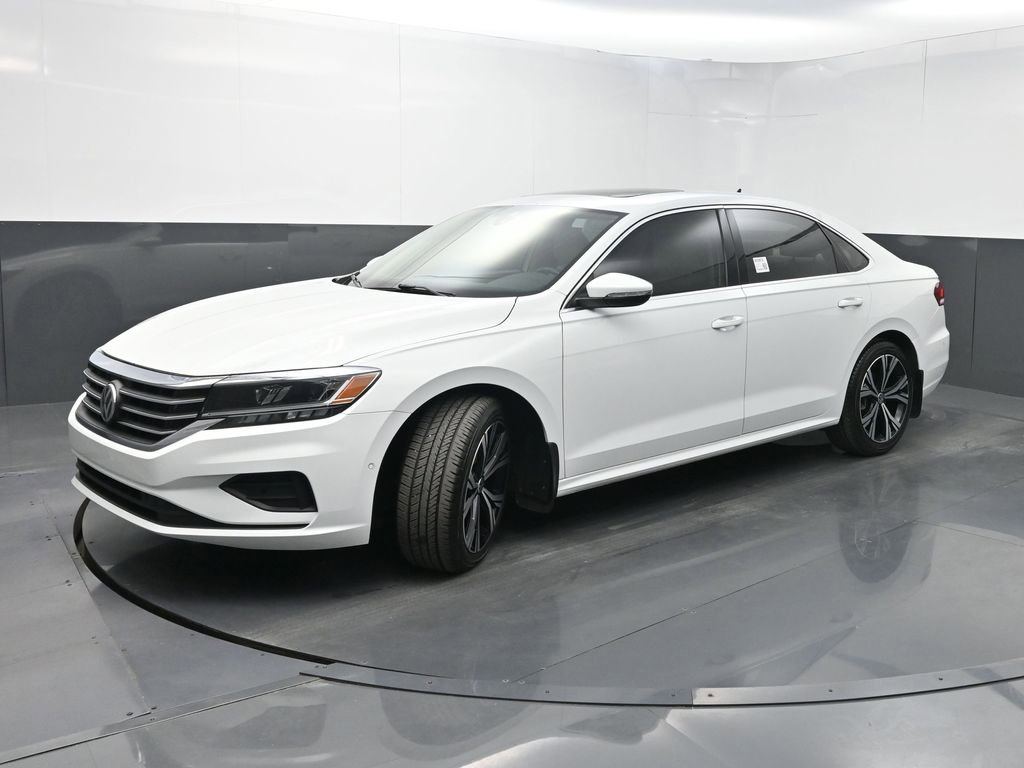 Used 2020 Volkswagen Passat 2.0T SEL image 21