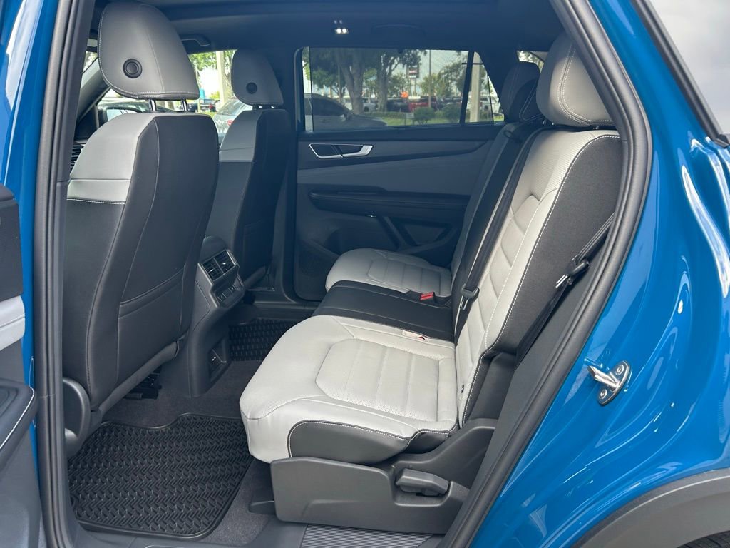 New 2026 Volkswagen Atlas Cross Sport SEL R-Line image 47