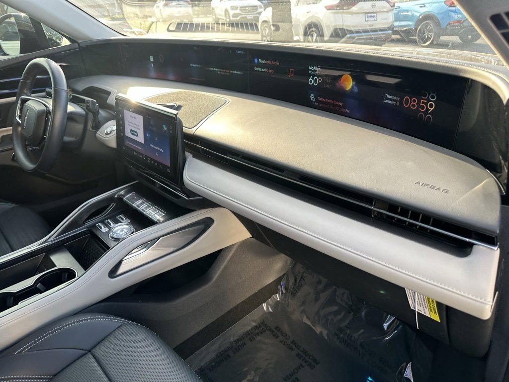 Used 2024 Lincoln Nautilus Premier image 23