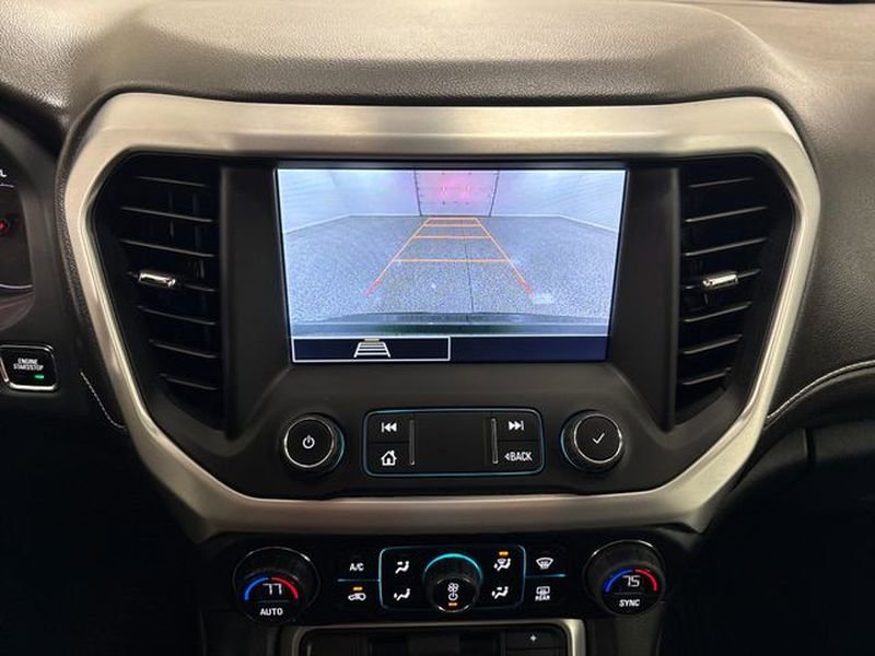 Used 2022 GMC Acadia SLE image 35