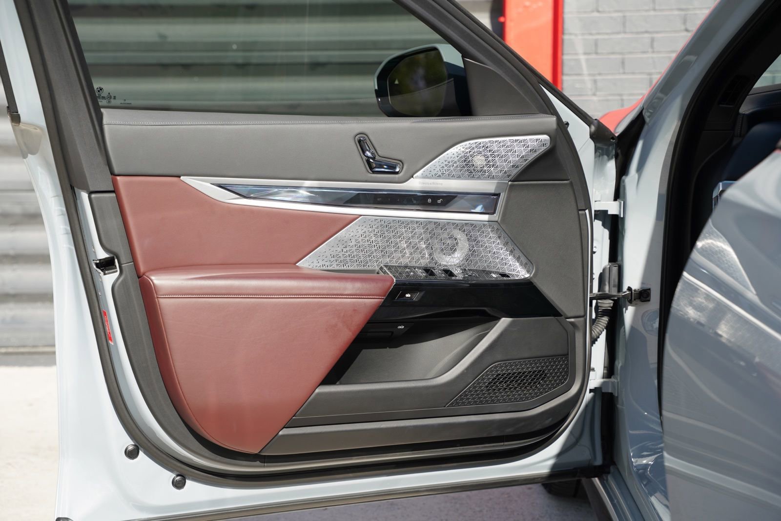 Used 2023 BMW 760i xDrive image 17