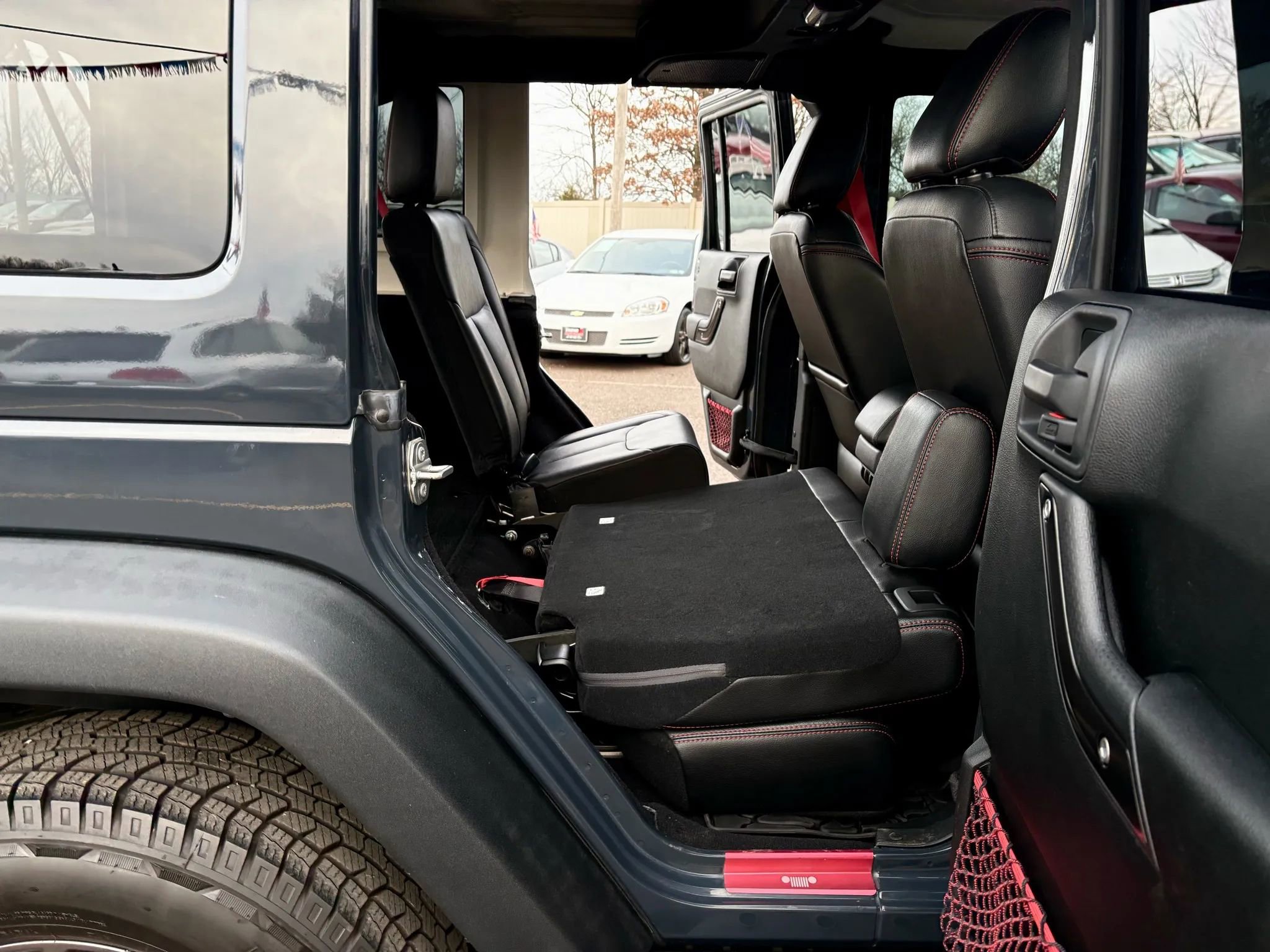 Used 2017 Jeep Wrangler Unlimited Rubicon image 26