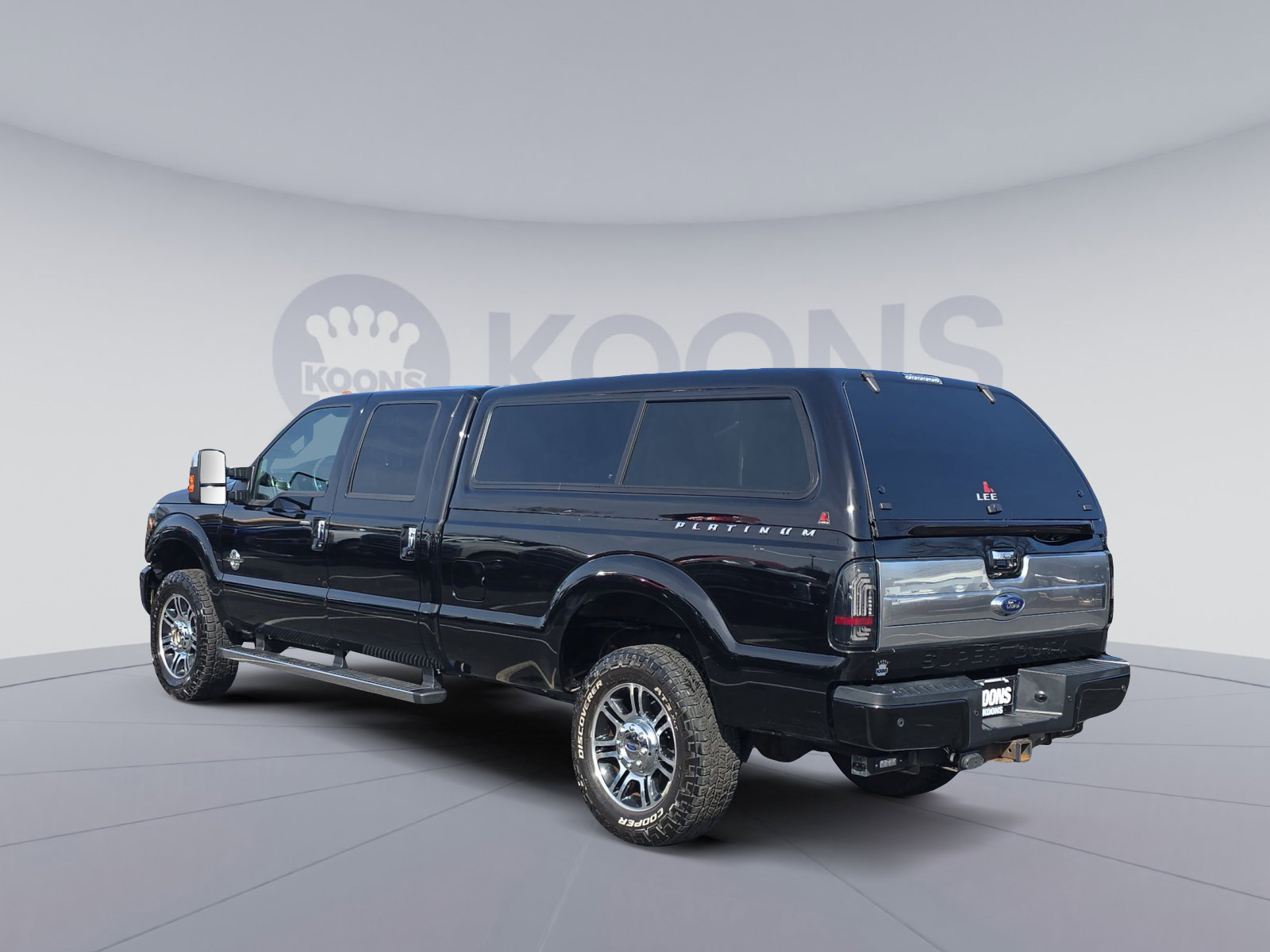 Used 2016 Ford F350 Platinum w/ Snow Plow Prep Package image 4