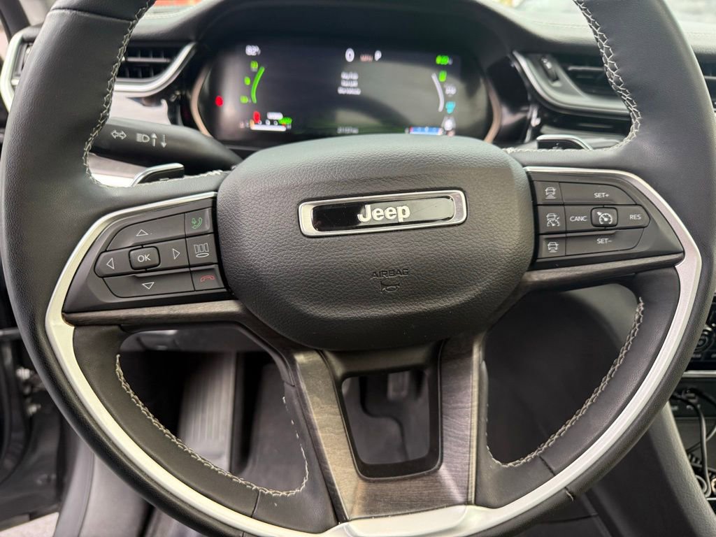 Used 2024 Jeep Grand Cherokee Limited 4xe w/ Luxury Tech Group II AWD/4WD image 13