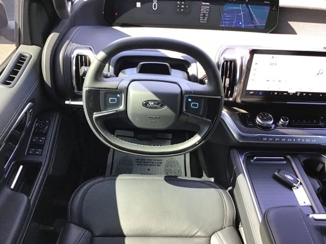 New 2025 Ford Expedition Platinum w/ Stealth Performance Package image 14