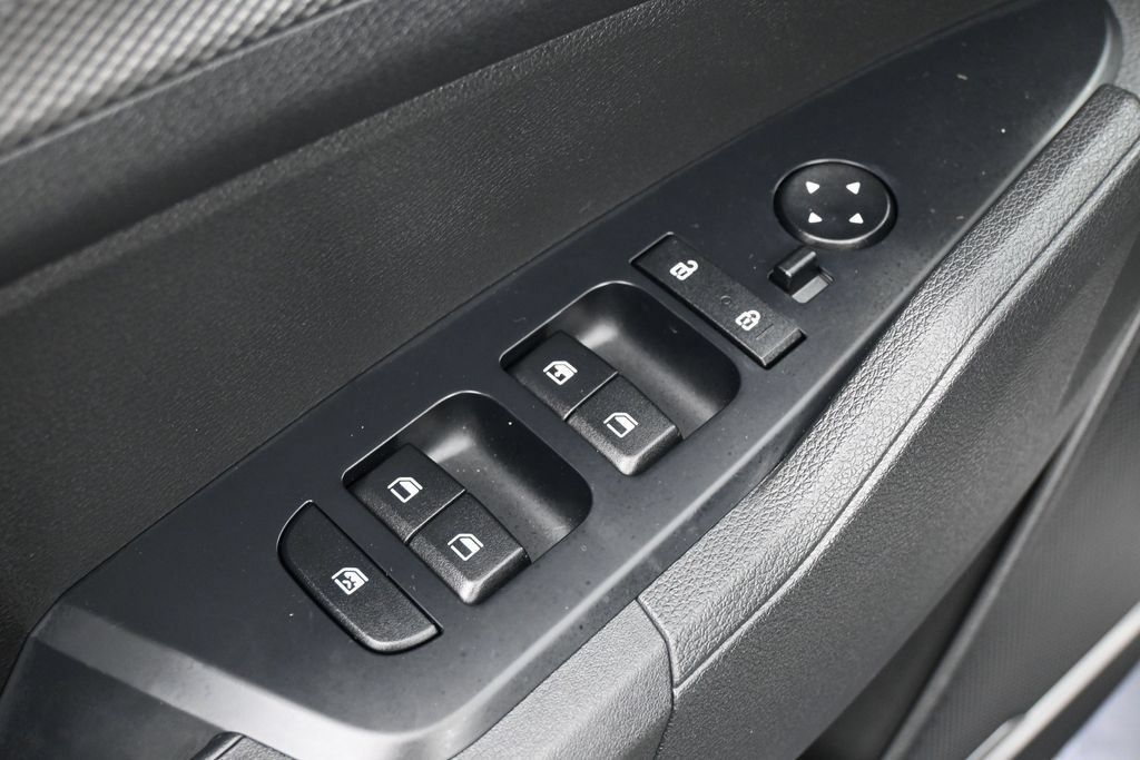 Used 2025 Kia Sportage LX FWD image 13