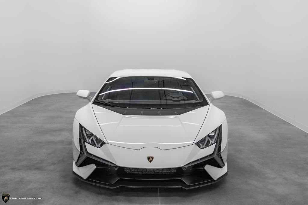 Used 2023 Lamborghini Huracan Tecnica image 11