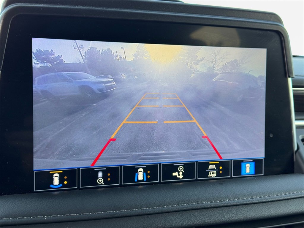 Used 2021 Chevrolet Tahoe LT w/ LT Signature Package image 23