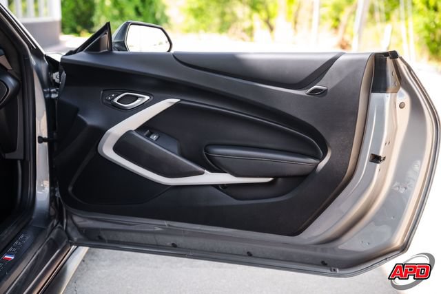 Used 2020 Chevrolet Camaro SS RWD image 76