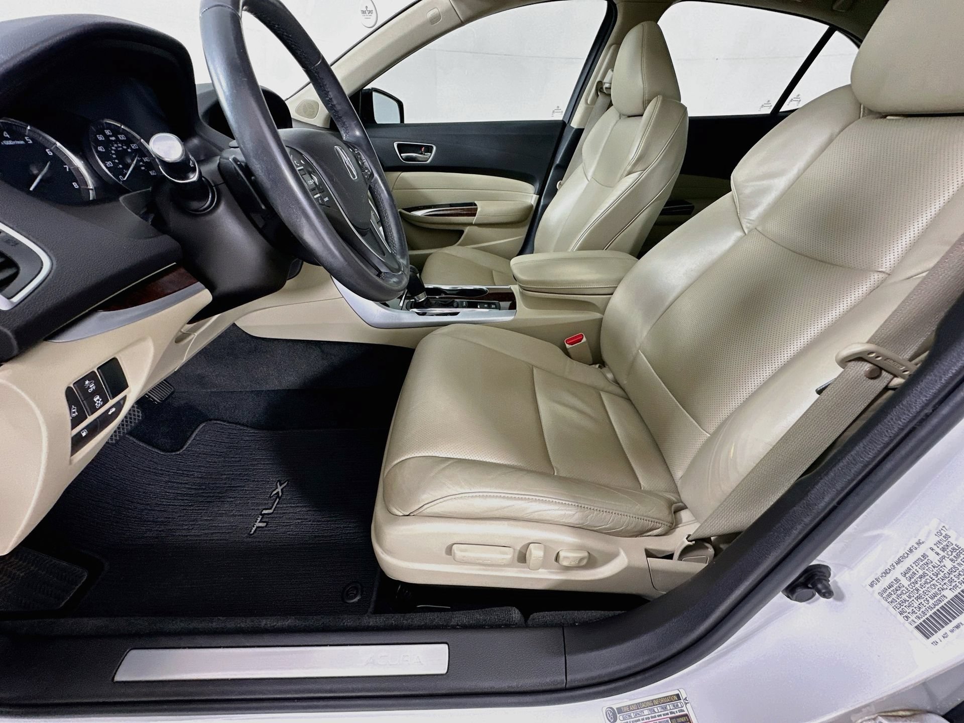 Used 2018 Acura TLX w/ Technology Package FWD image 22