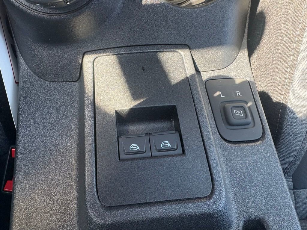 Used 2022 Ford Bronco 2-Door AWD/4WD image 25
