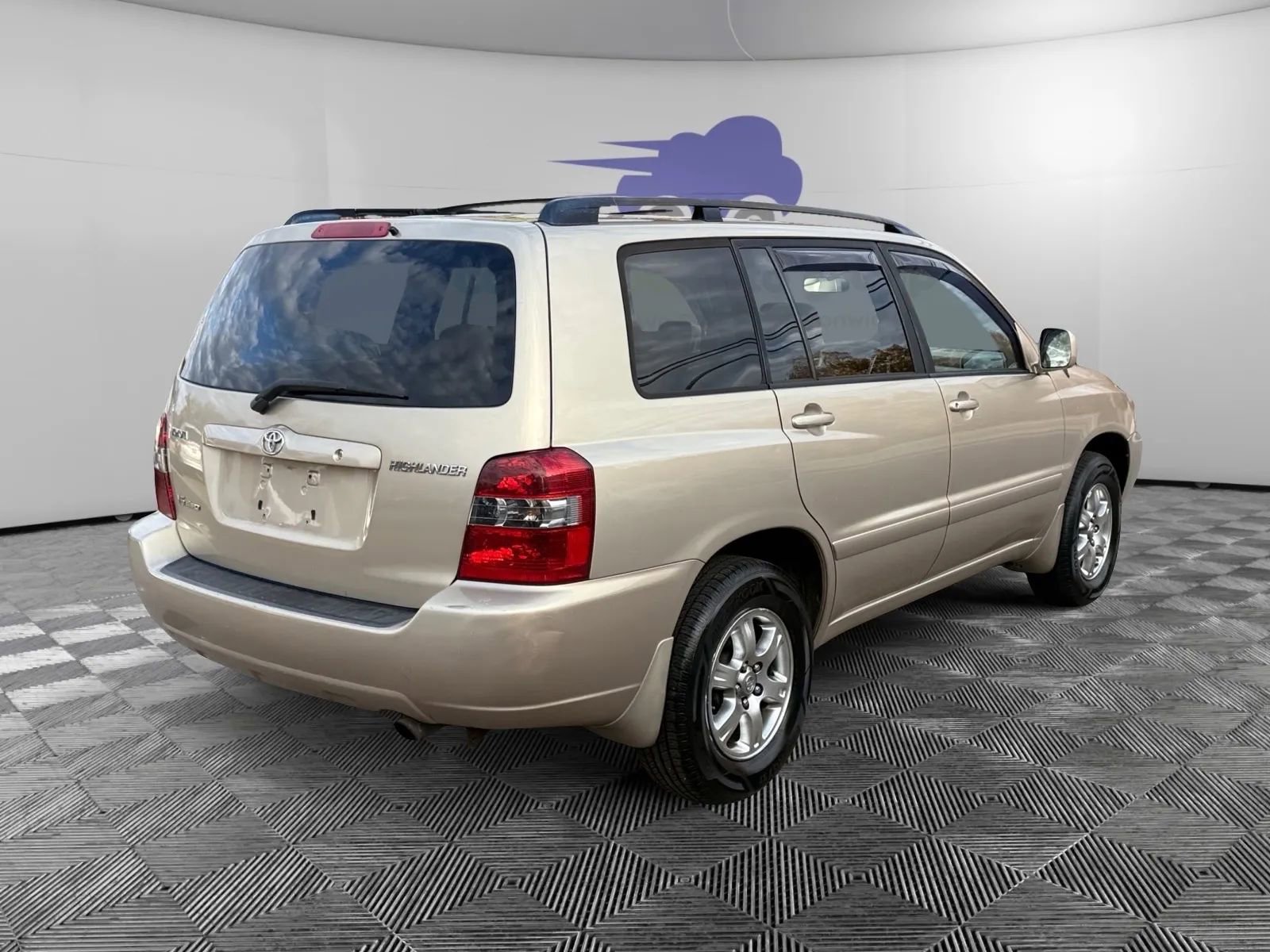 Used 2005 Toyota Highlander 4WD V6 w/ 3rd Row image 5