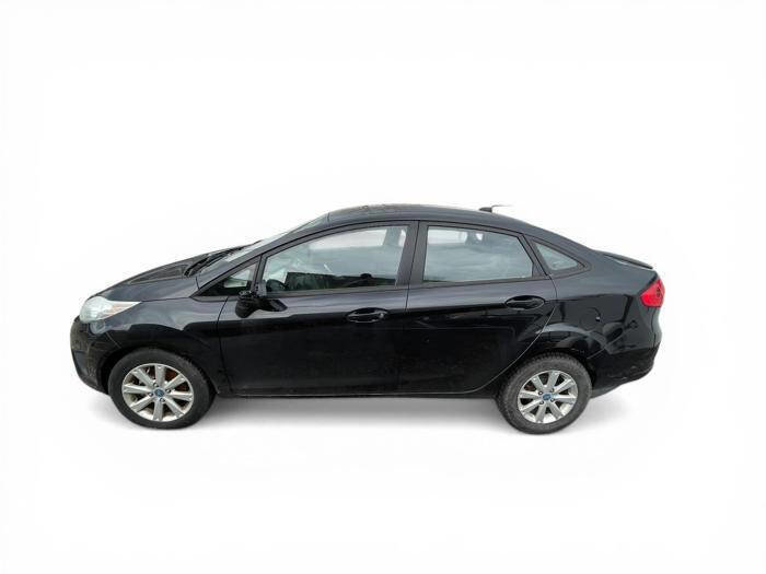 Used 2011 Ford Fiesta SE w/ 202A Rapid Spec Order Code image 2