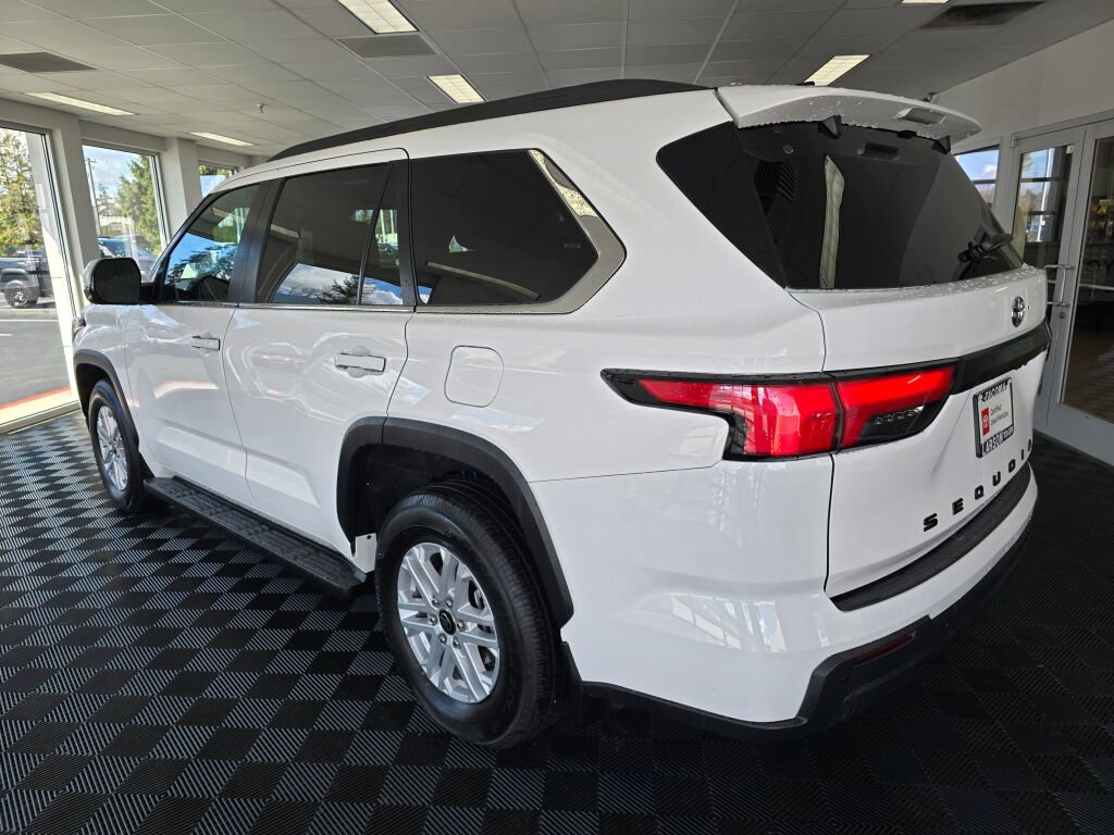 Certified 2026 Toyota Sequoia SR5 AWD/4WD image 5